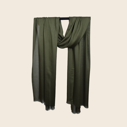 dark-moss-green-tagelmust-travel-scarf