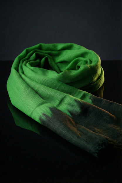 Lightweight Dyed Sea Green Tagelmust crafted in rayon fabric, breathable Moroccan desert headscarf designed for Sahara travel and safari protection.